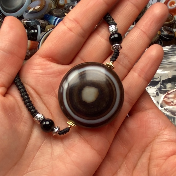 玛瑙/玉髓颈饰未镶嵌