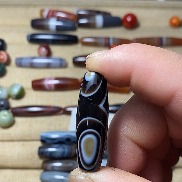 玛瑙/玉髓合金颈饰