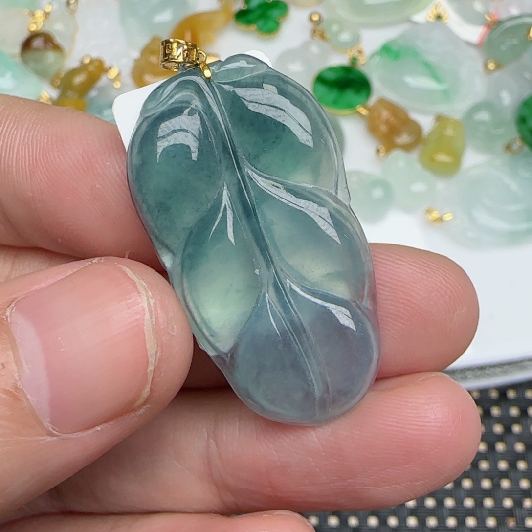 【闪购商品】翡翠颈饰18K金镶嵌冰叶