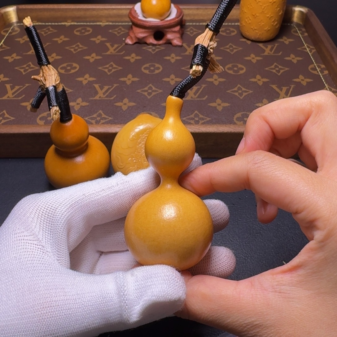 小***禄大叶紫檀（黑酸枝木类）