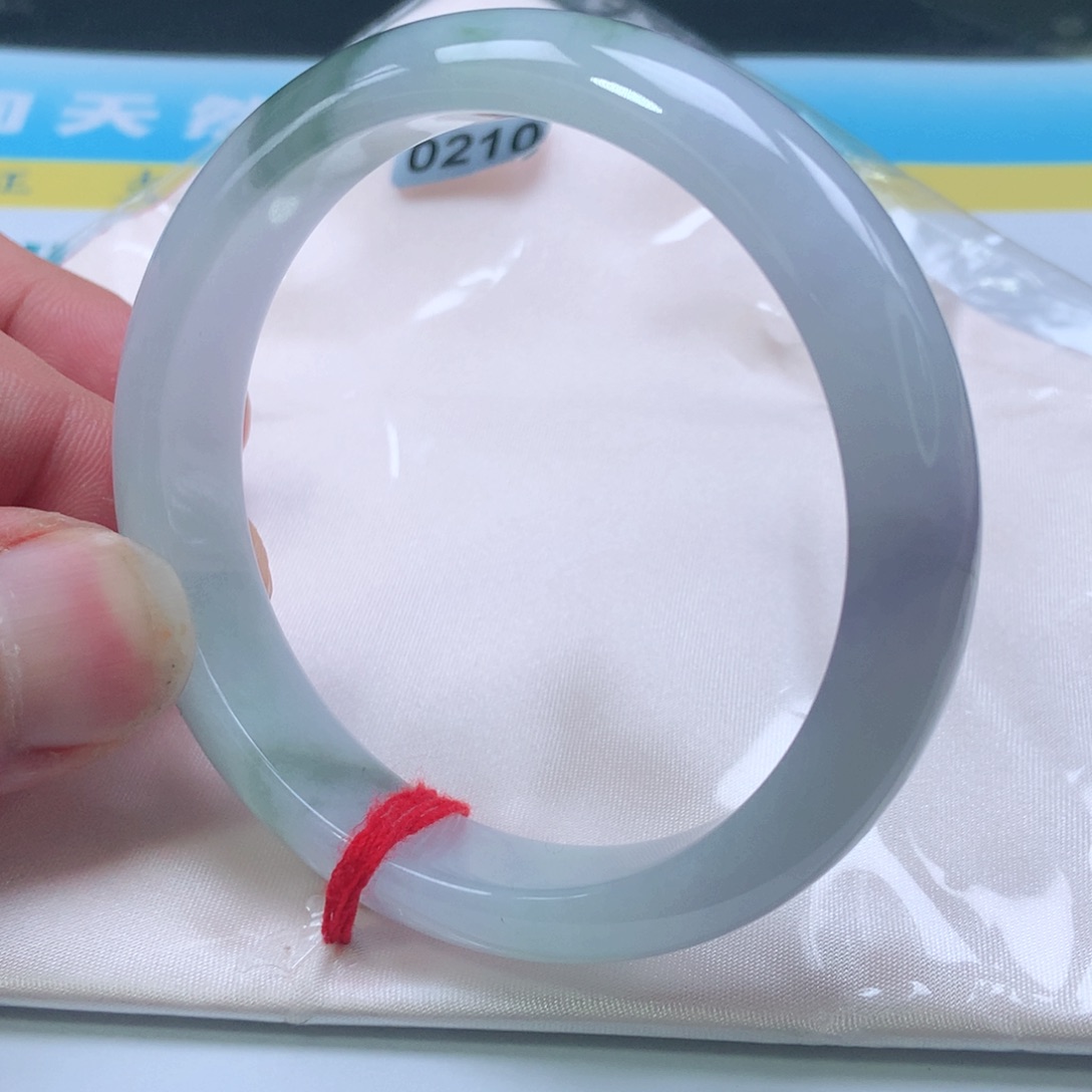 翡翠手镯未镶嵌0210号