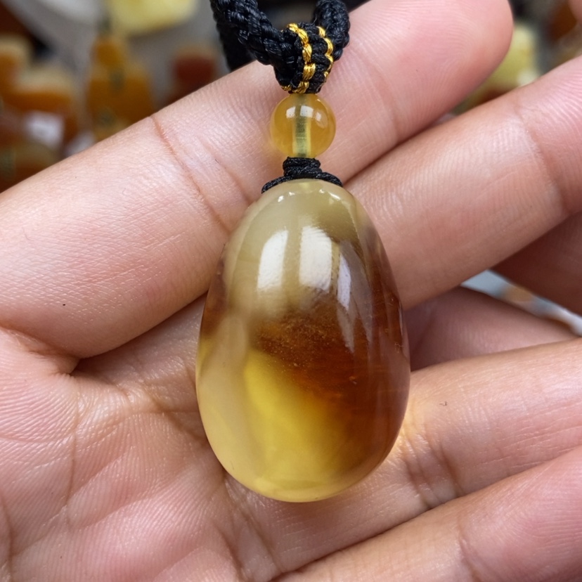 【闪购商品】琥珀颈饰未镶嵌
