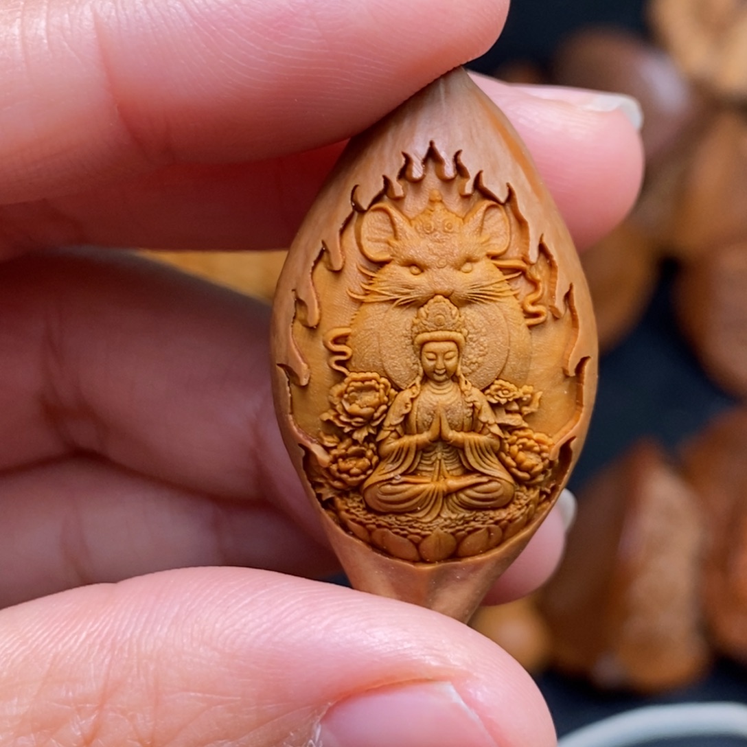 菩提籽类橄榄猴头核桃雕刻手串手链