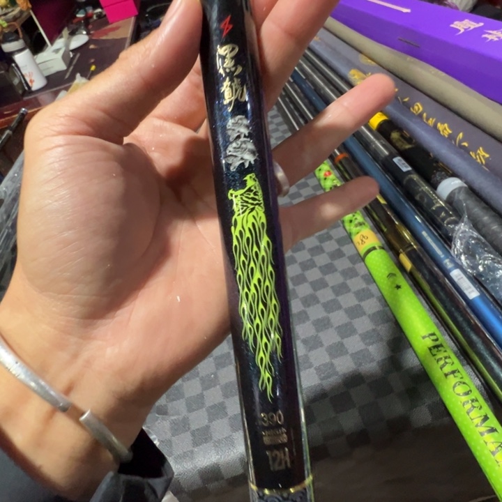 二手和美黑虎12h的3.9米一只，成色不错