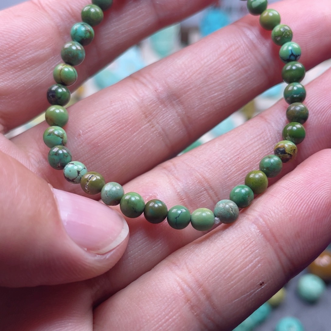 绿松石配饰未镶嵌