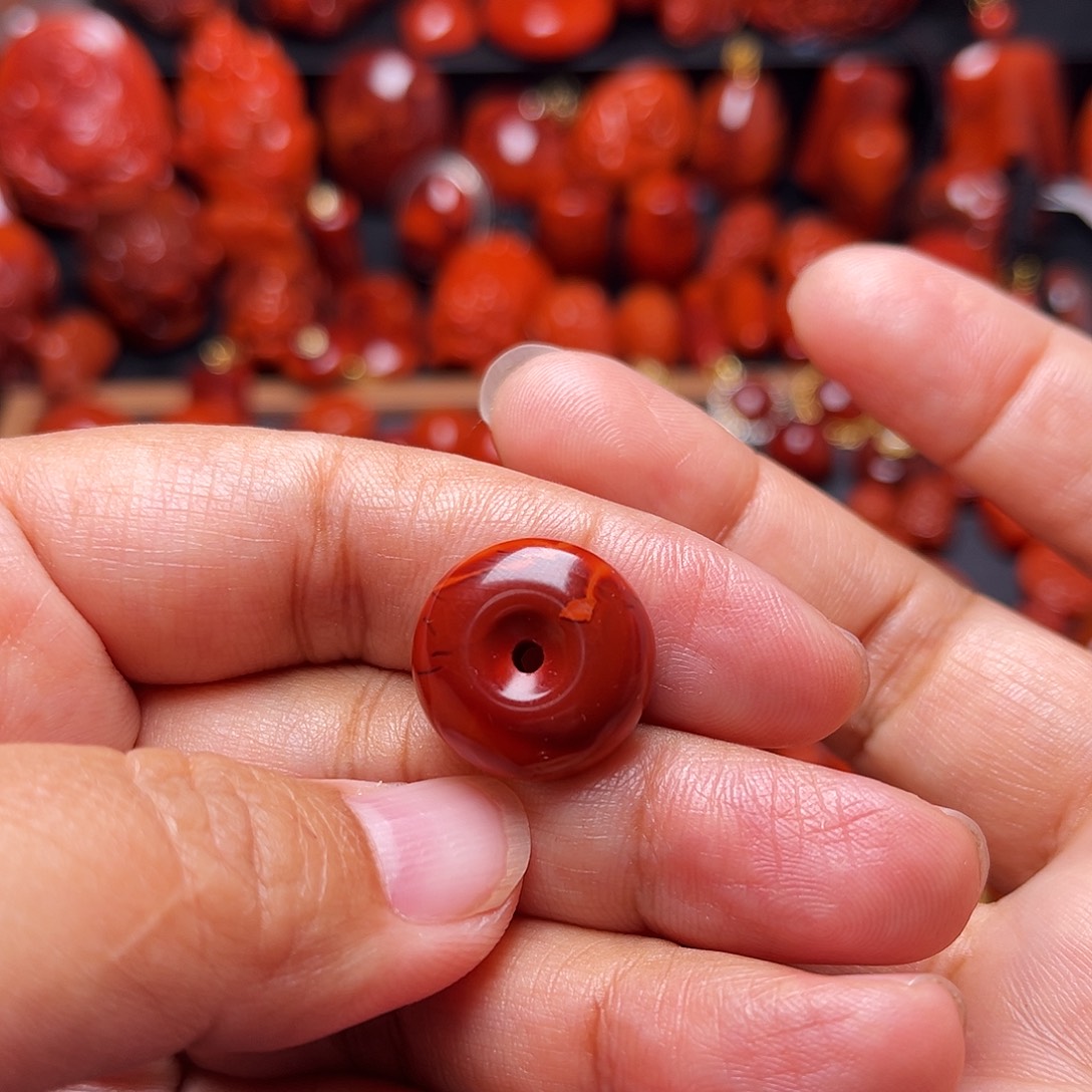 刚***子南红玛瑙未镶嵌配饰17