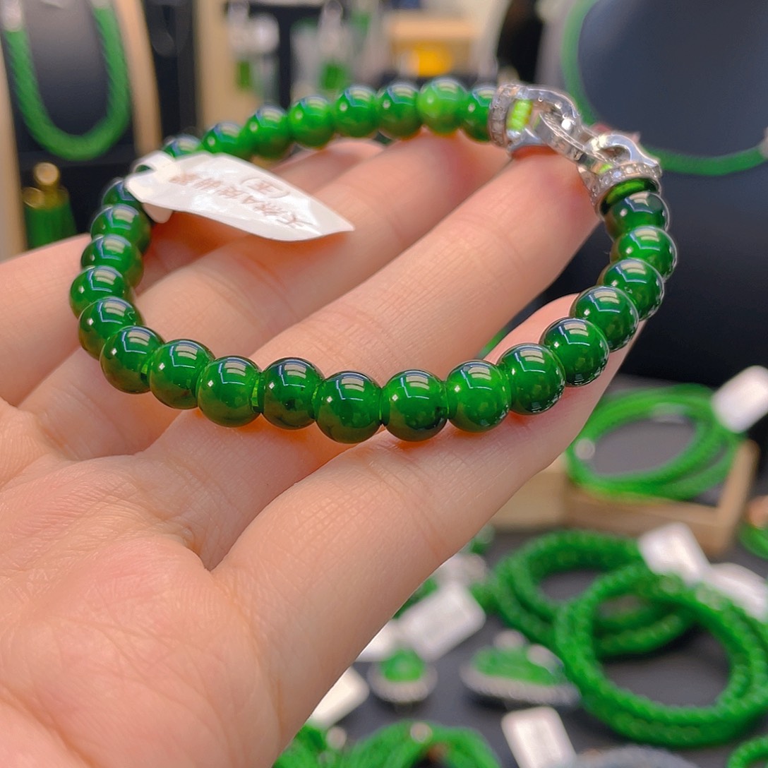 翡翠手链未镶嵌卡7