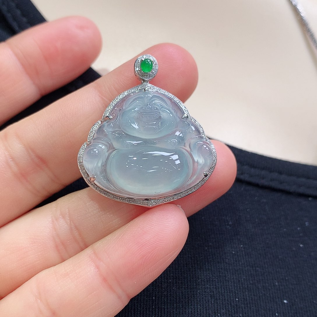 翡翠颈饰18K金镶嵌佛公