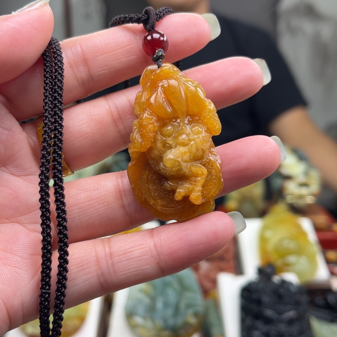 岫玉未镶嵌挂件挂件