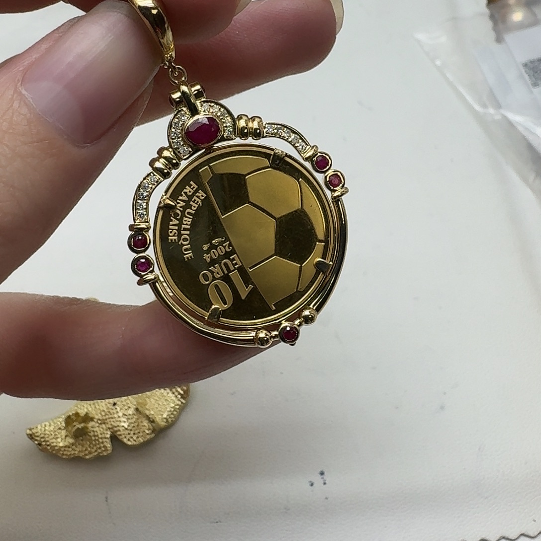 未镶嵌钻石颈饰成品