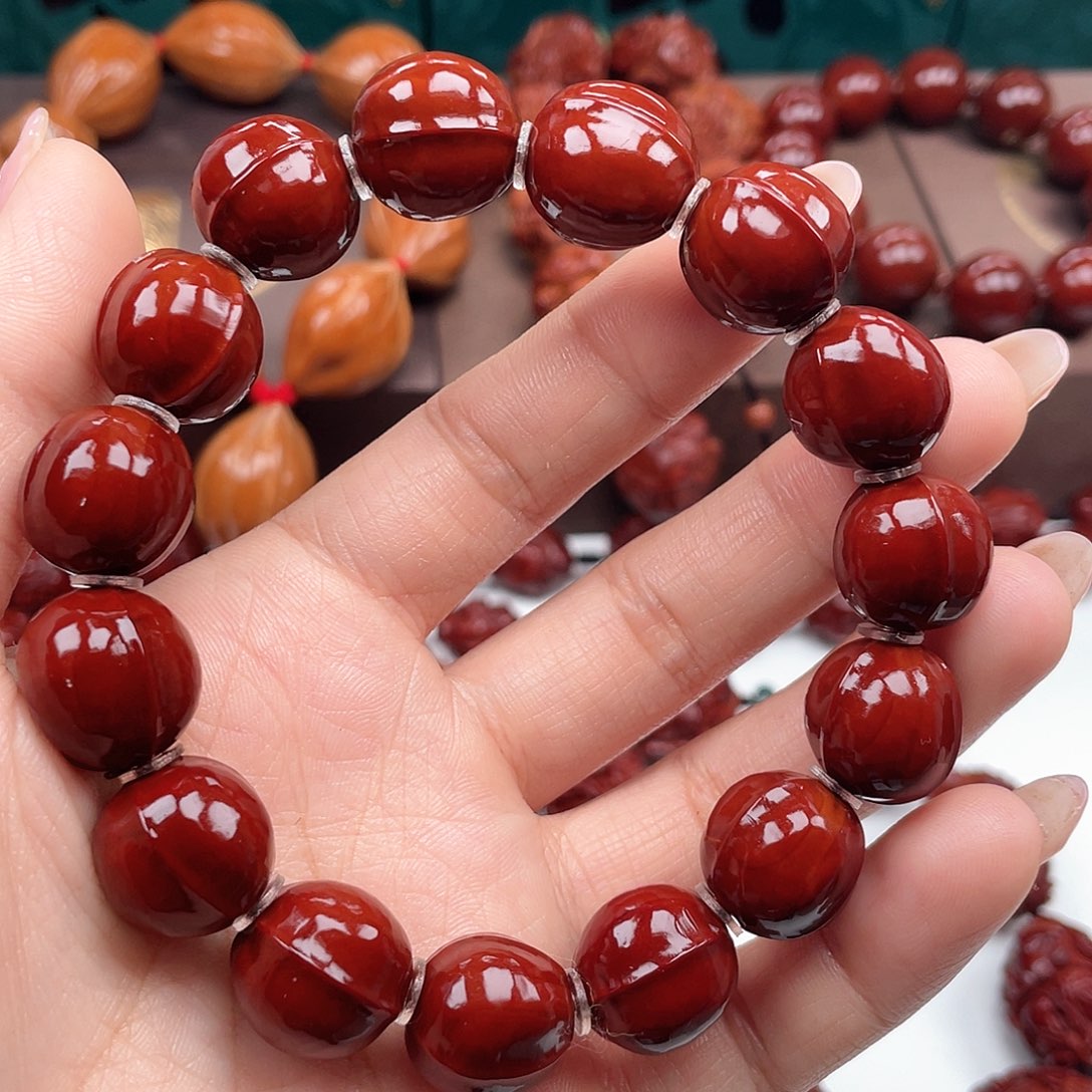 橄榄核手串沙鱼背