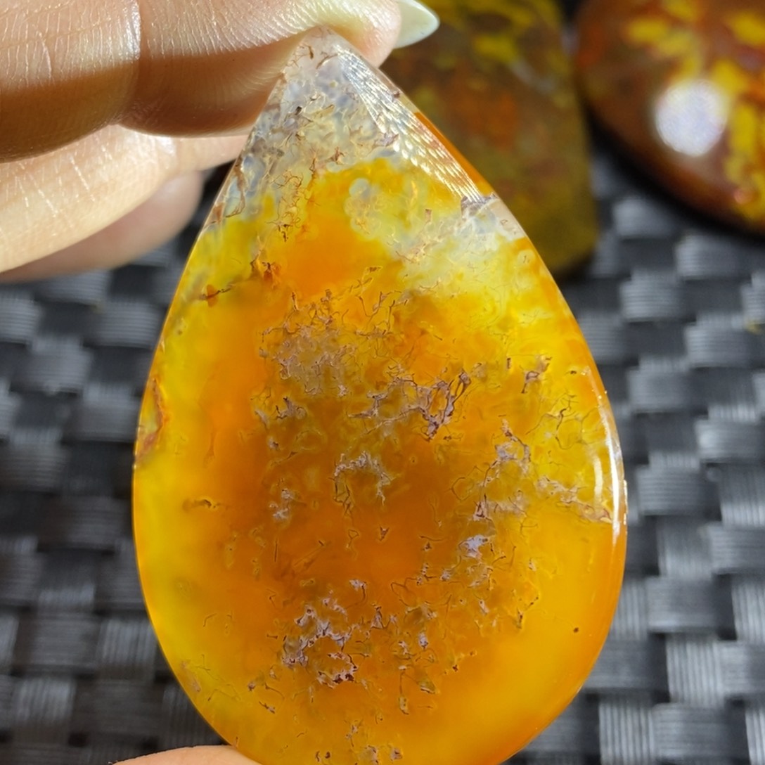 玛瑙/玉髓挂坠未镶嵌