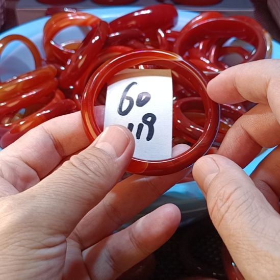 玛瑙/玉髓未镶嵌手镯