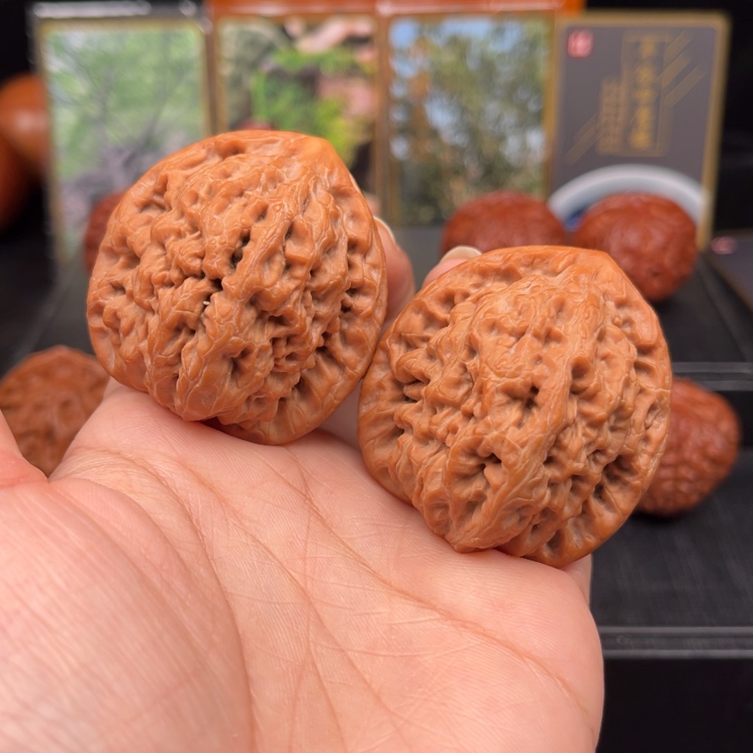 【闪购商品】文玩核桃吊坠金公子42