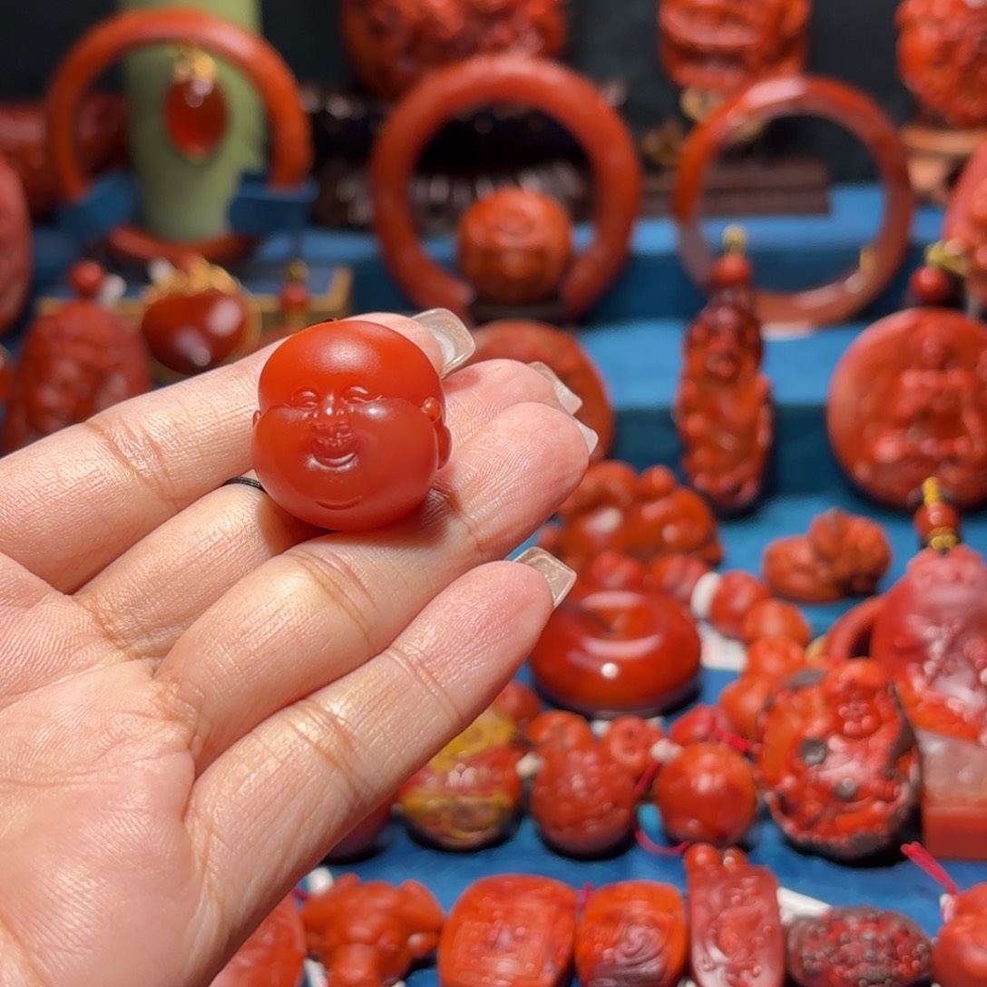 未镶嵌雕刻南红玛瑙沧**田