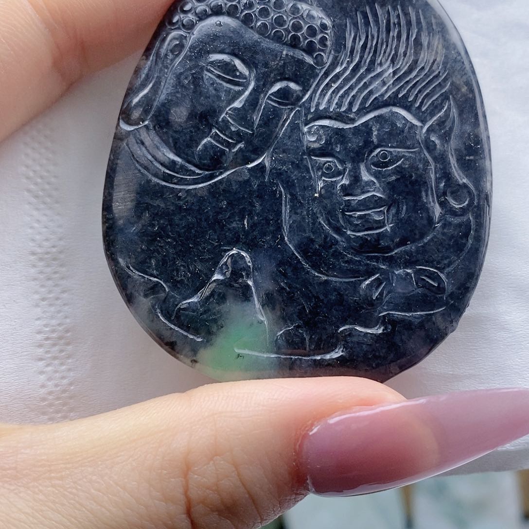 翡翠颈饰未镶嵌翡翠