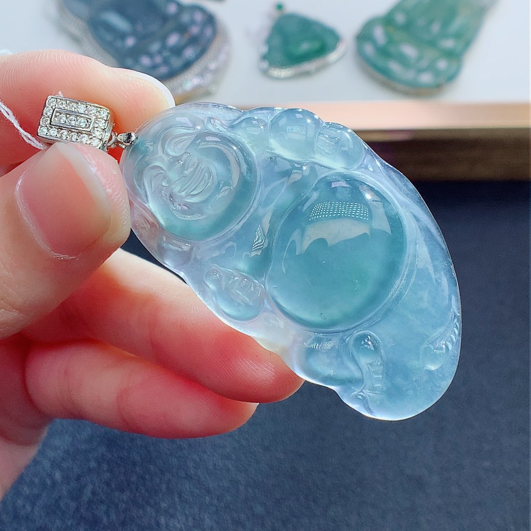 翡翠颈饰未镶嵌翡翠