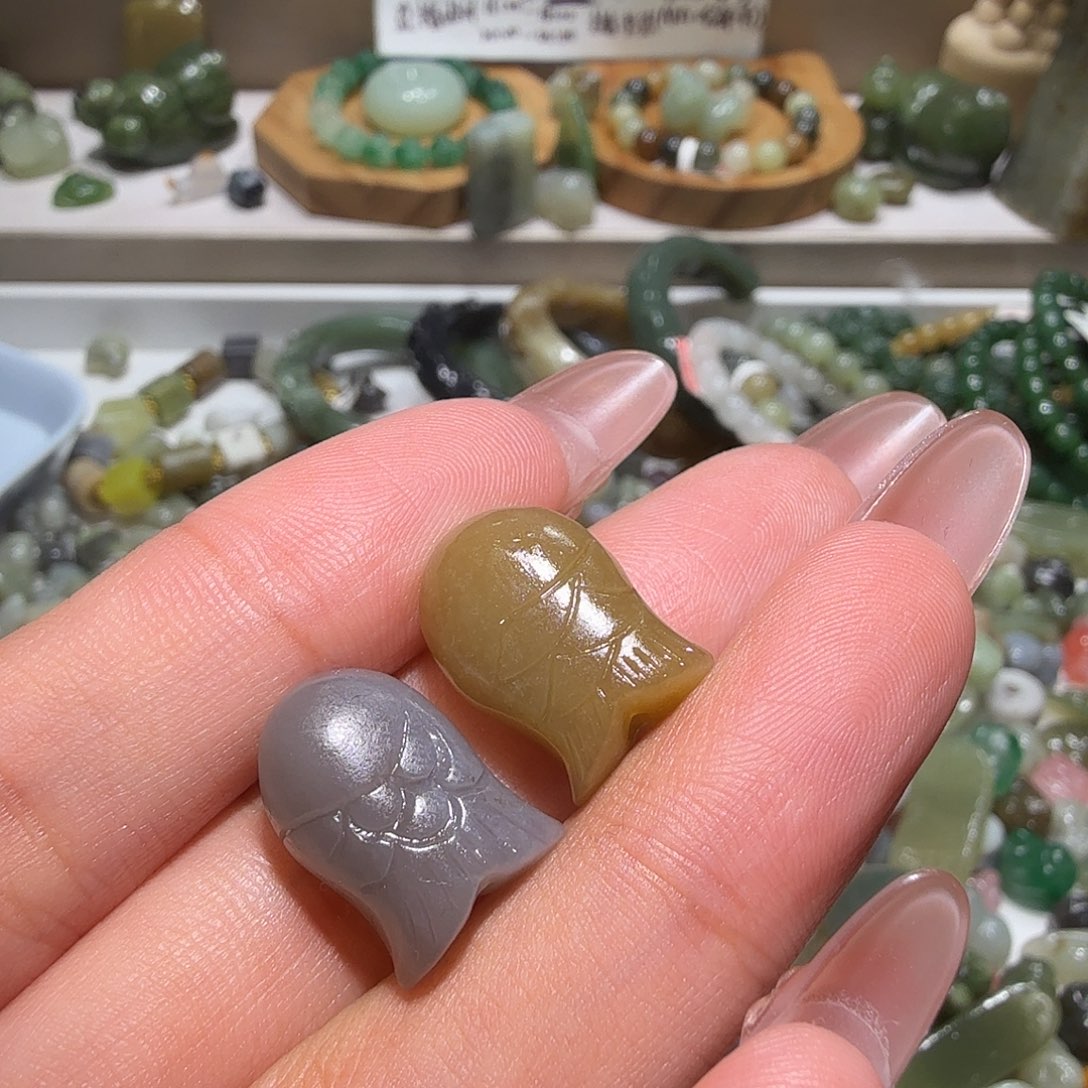 喜***多和田玉未镶嵌珠宝奇石