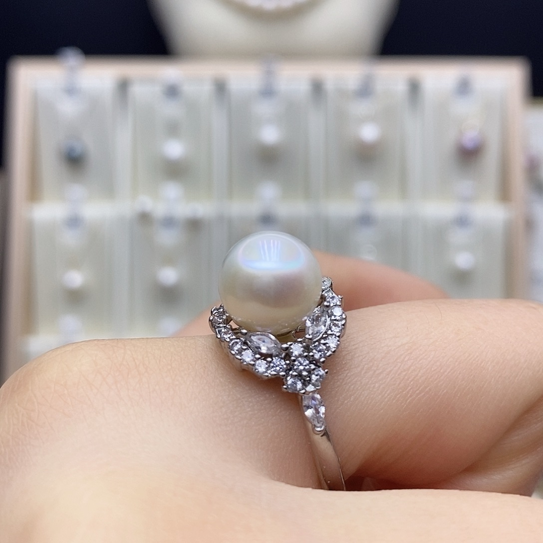 合金淡水珍珠颈饰