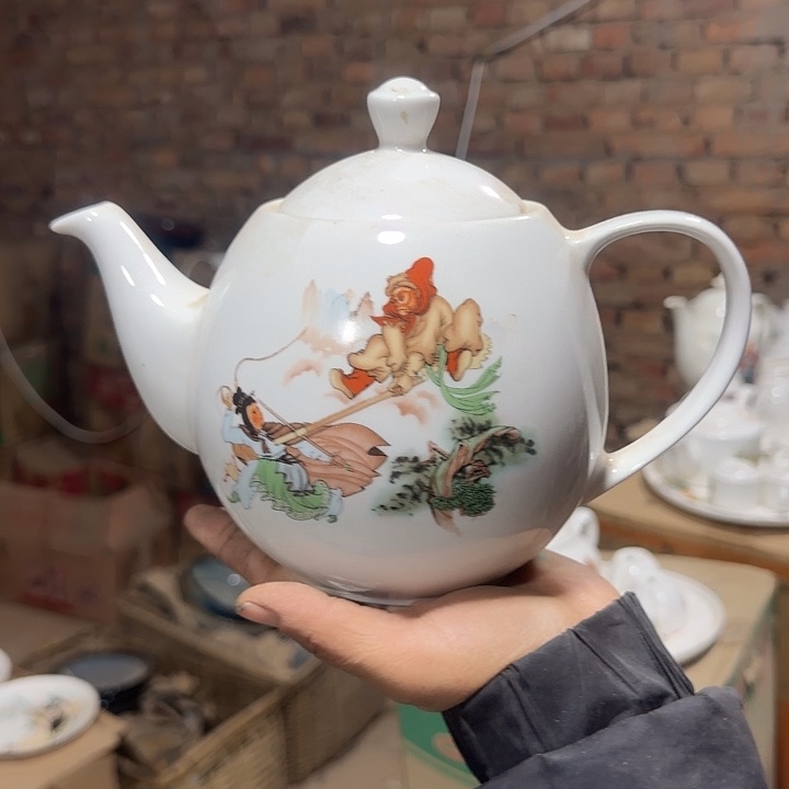 库存微瑕单孔水壶口失圆