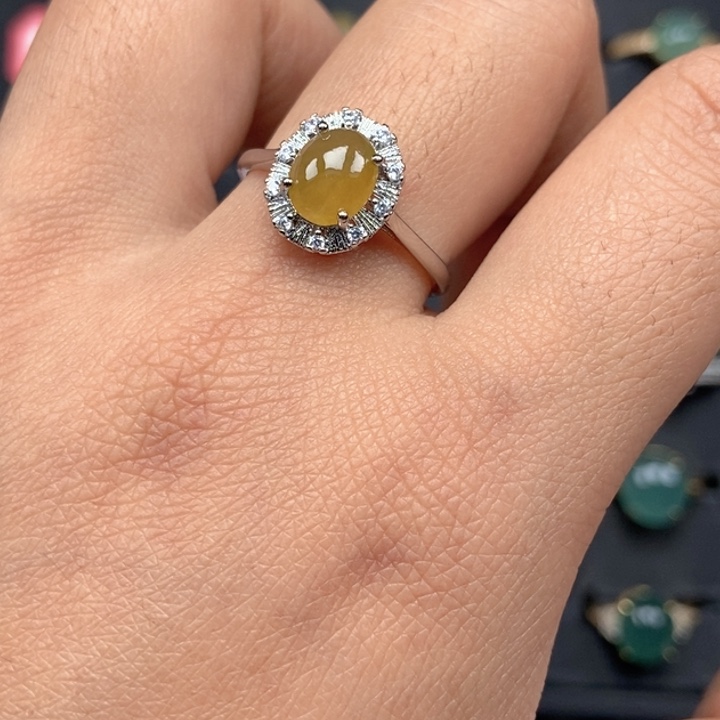 翡翠未镶嵌戒指戒指