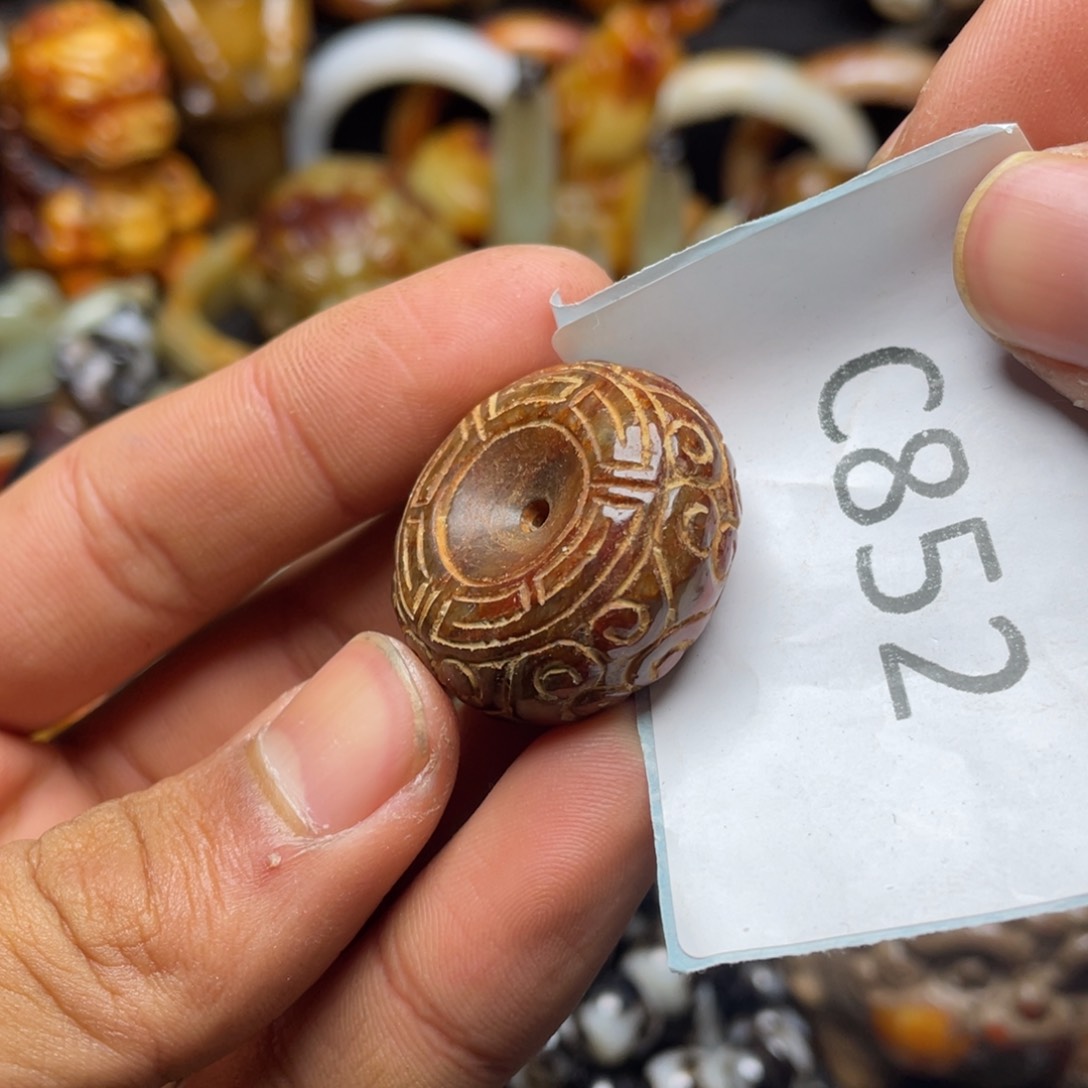 和田玉（糖玉）挂件未镶嵌