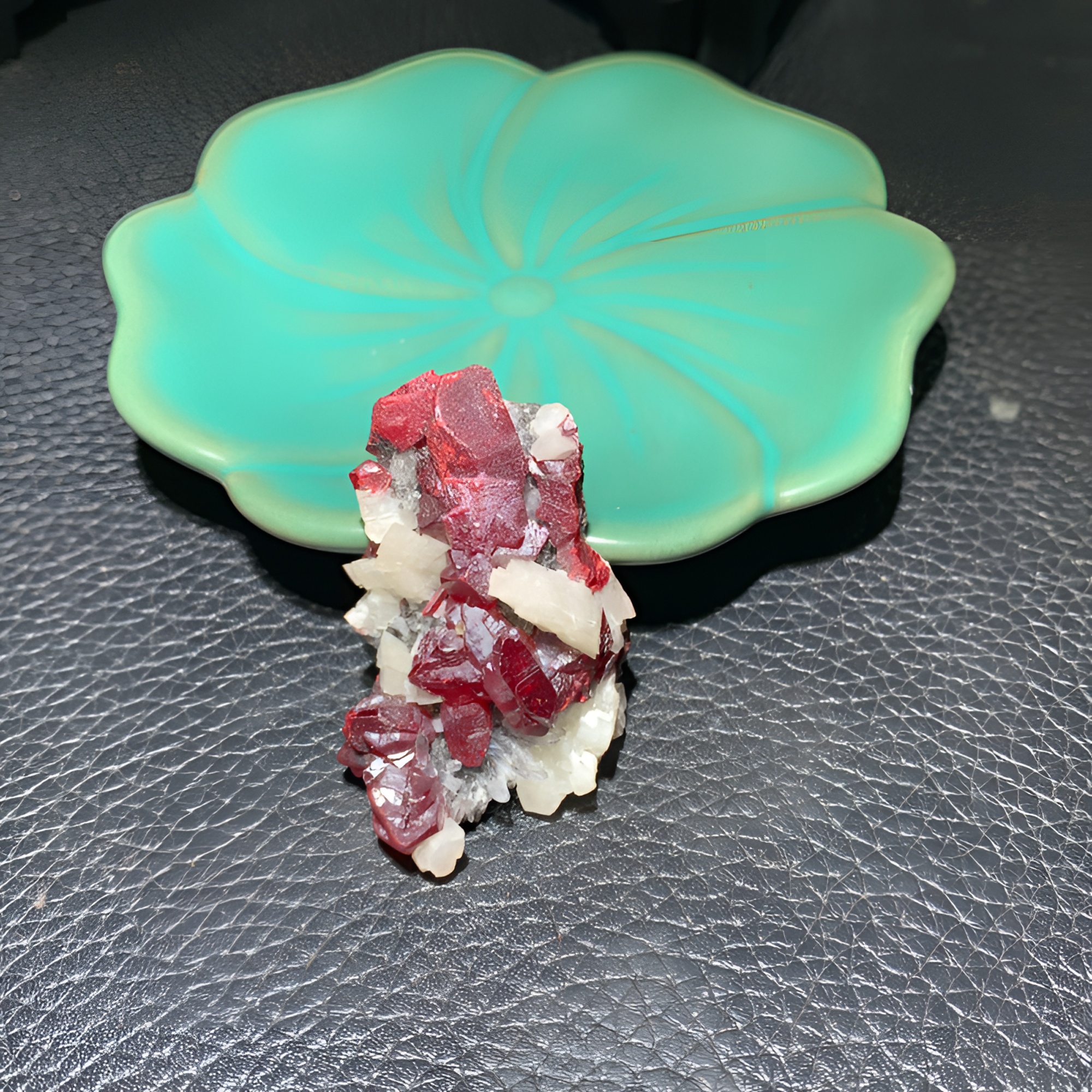 天然辰砂朱砂单晶体矿标22.9克