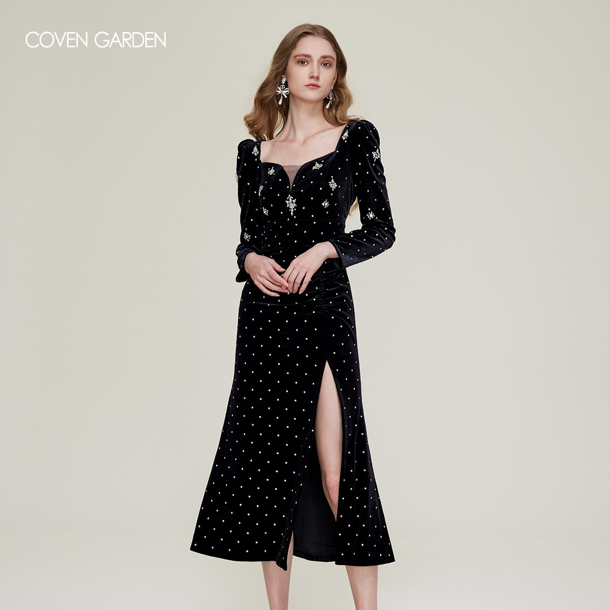 【媛媛女王专享】哥文花园黑色满钻复古开叉丝绒连衣裙CTA1082260