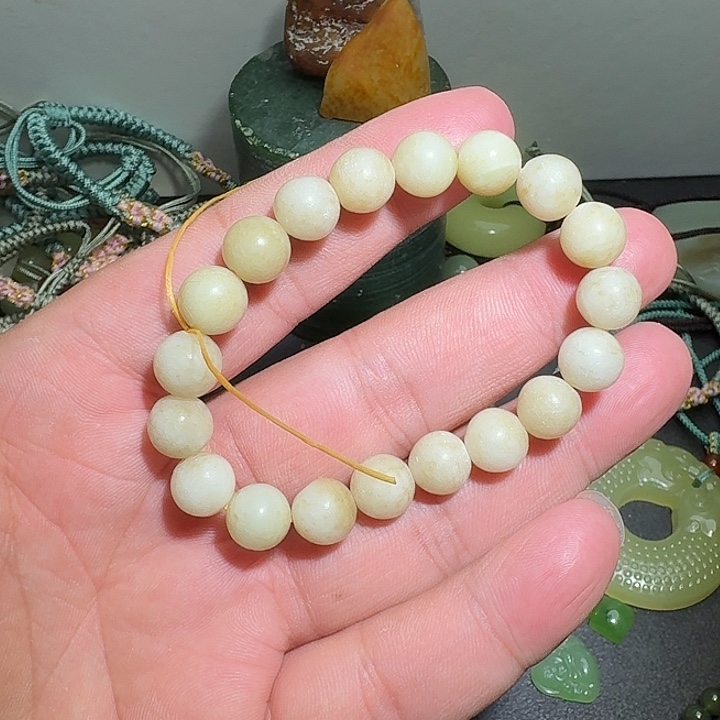 和田玉未镶嵌手链