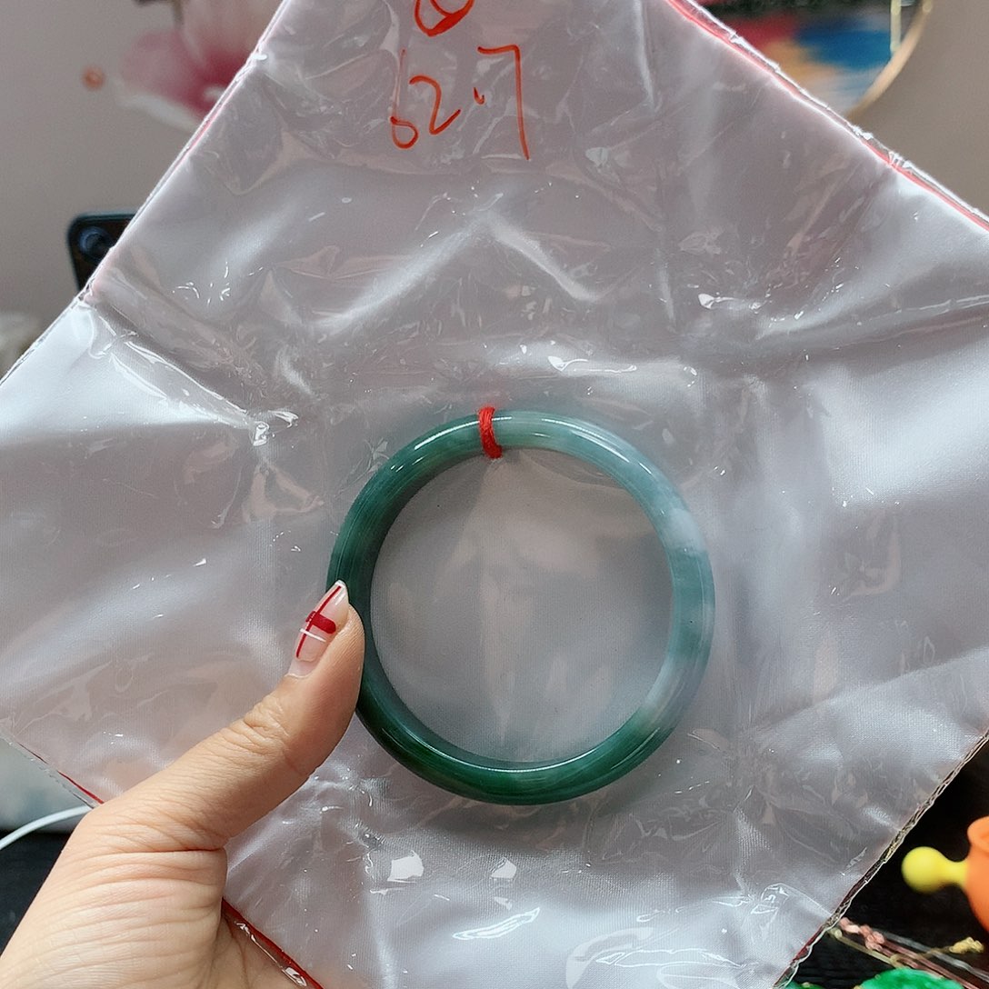 【闪购商品】翡翠手镯未镶嵌，