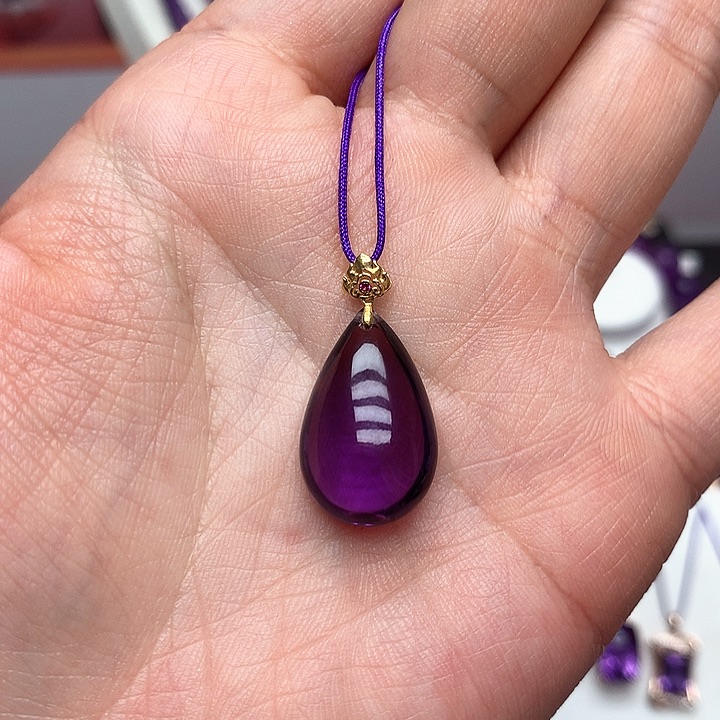 紫晶吊坠(赠链)18K金镶嵌