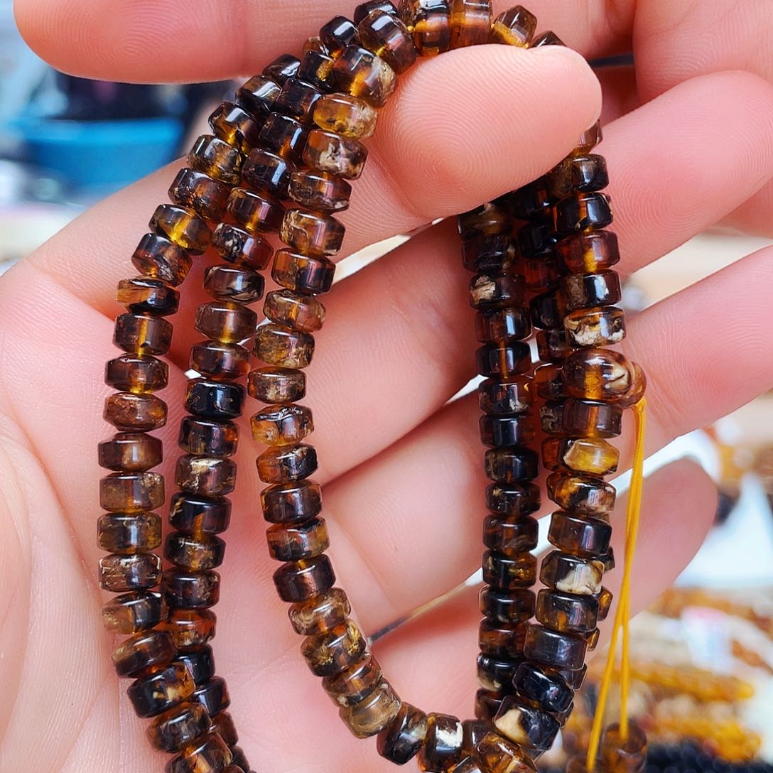 未镶嵌琥珀裸石六71542