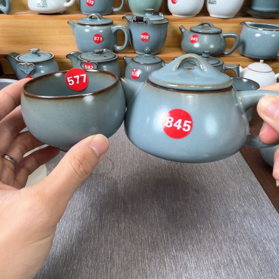 瓷片小微瑕。。。。。。。。。。