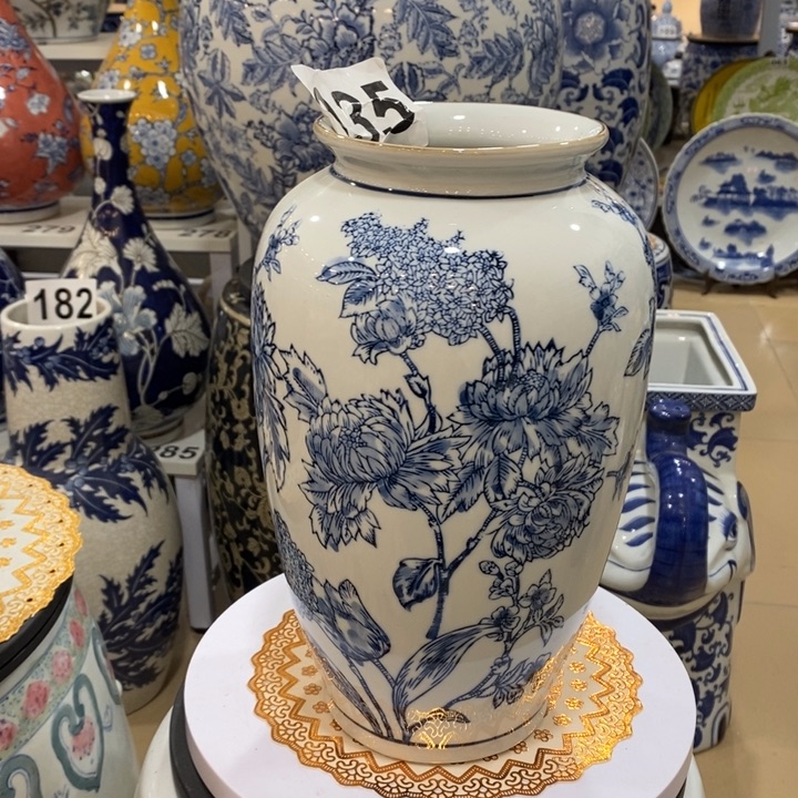 【闪购商品】摆件陶瓷花瓶摆件。。。