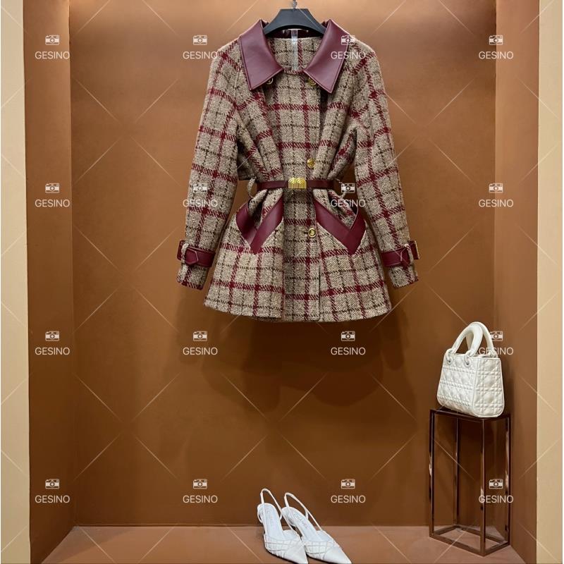 【露】秋冬气质小香风时尚设计师中长款外套 QD-2025157