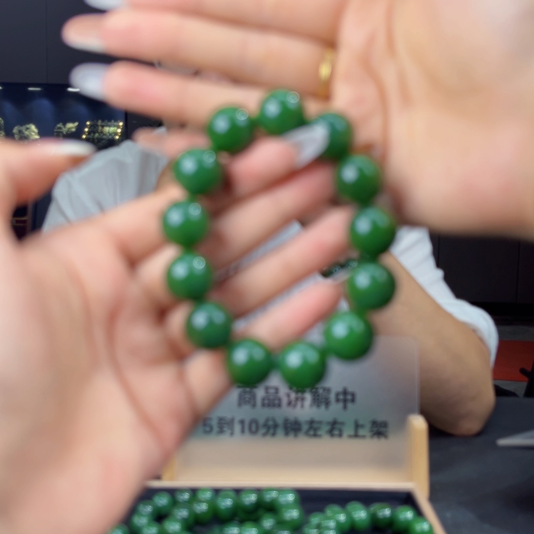 手链未镶嵌和田玉纯天然和田玉俄碧5号矿菠菜绿k16