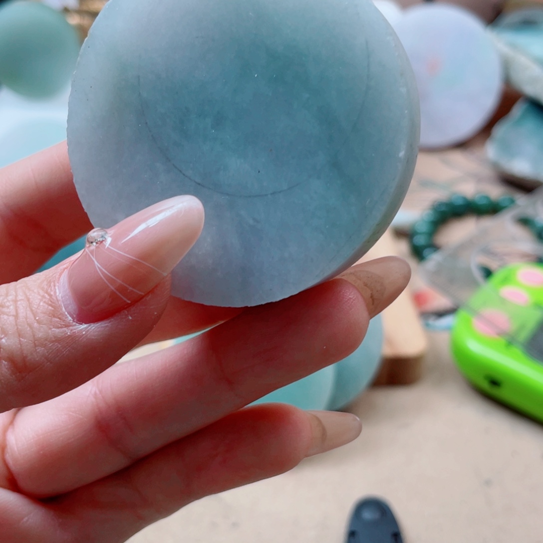 翡翠未镶嵌颈饰010、