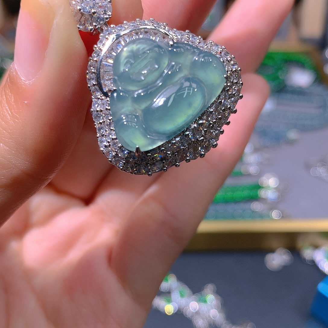 翡翠耳饰未镶嵌天然翡翠