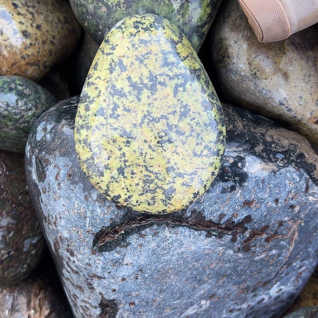 刘***敏福利茶空间天然原石