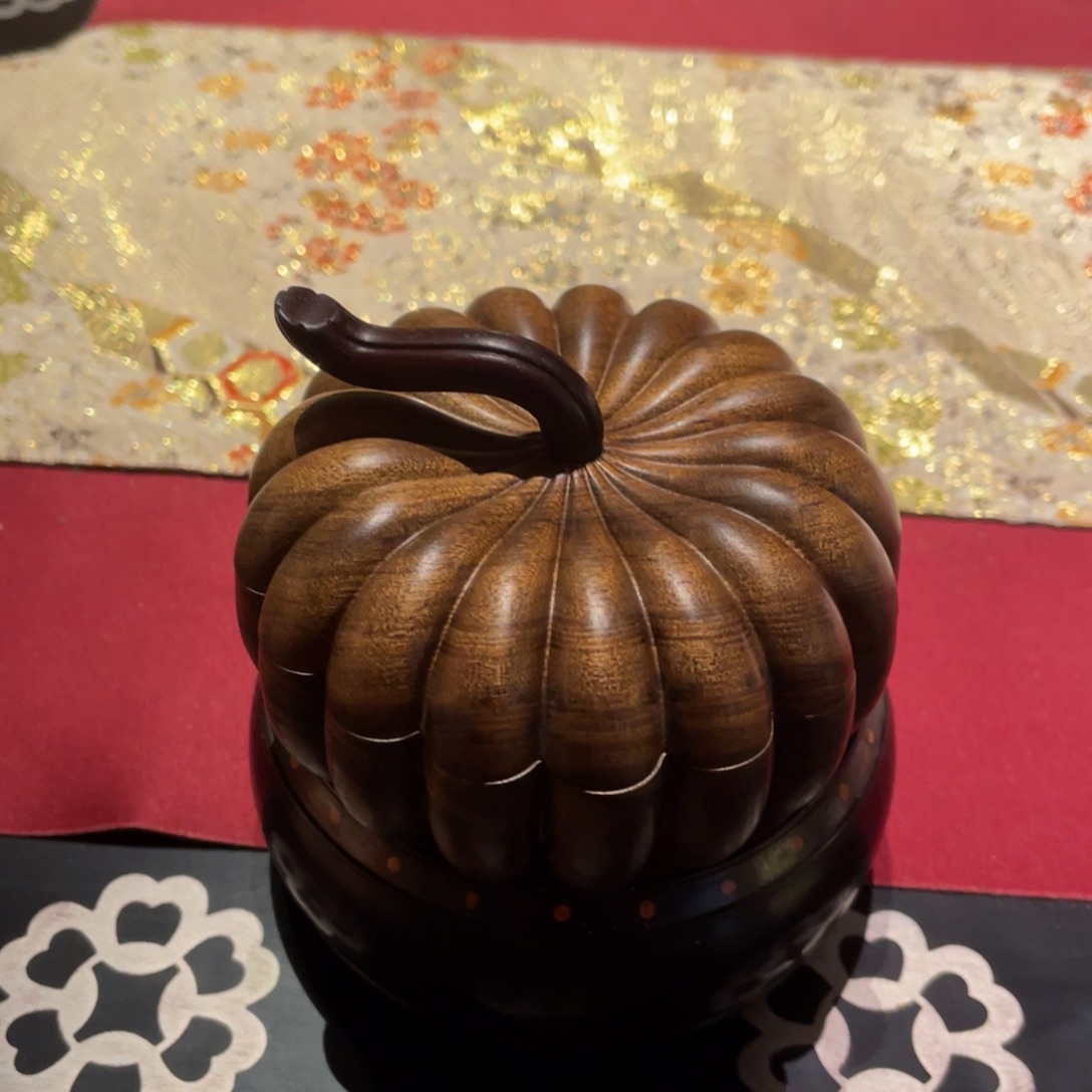 楠木阴沉金丝楠木