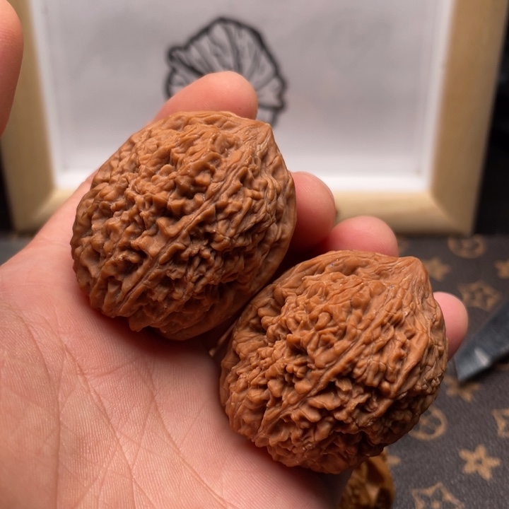 核桃蒜头文玩核桃