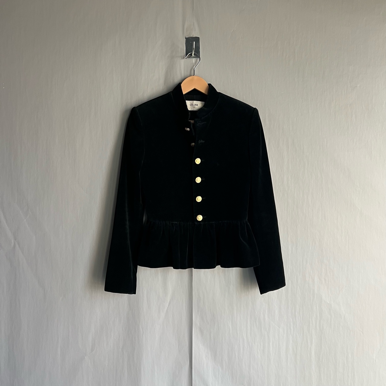 99新 Celine/思琳 黑色丝绒荷叶边下摆短款外套 36码 #5070