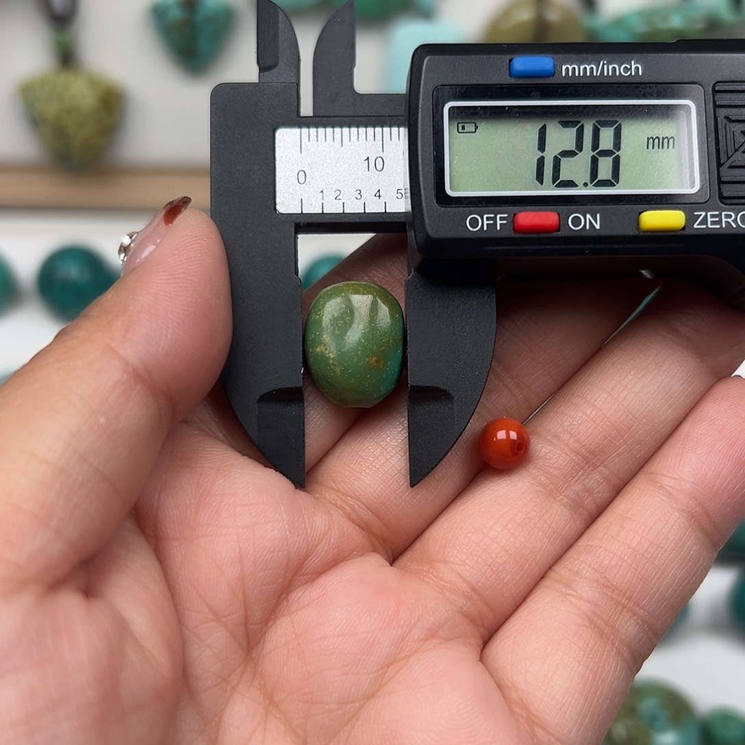 南红玛瑙未镶嵌珠宝奇石