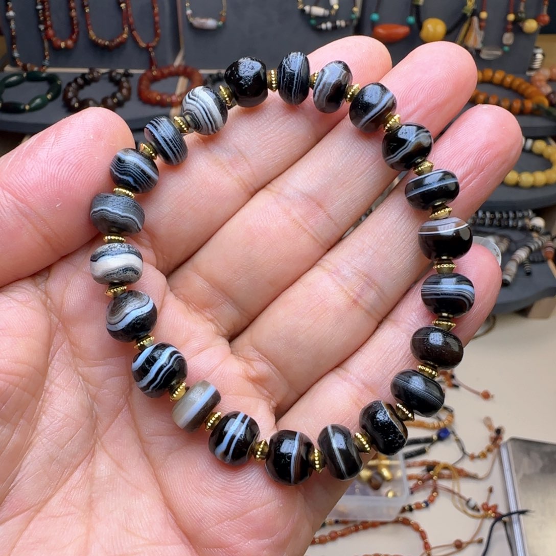 玛瑙/玉髓颈饰未镶嵌