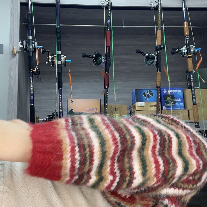 鹏***5m以下一起吃饭吧