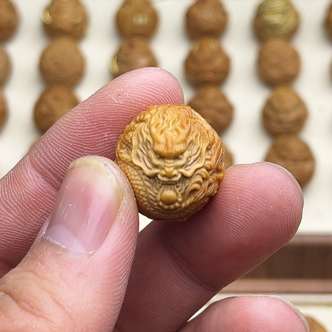 吊坠猴头核桃龙凤18