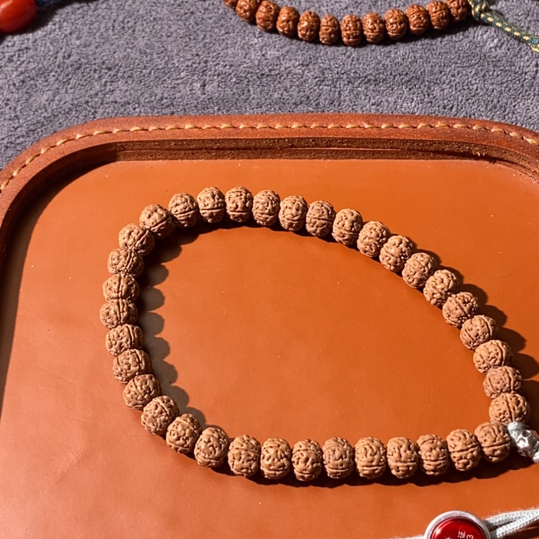 哈***嘿金刚菩提吊坠老树王单圈