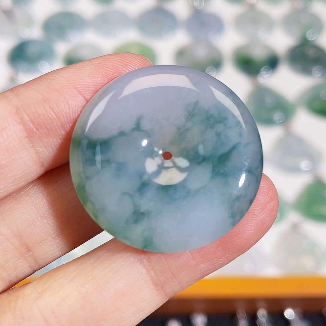 颈饰未镶嵌翡翠吊坠