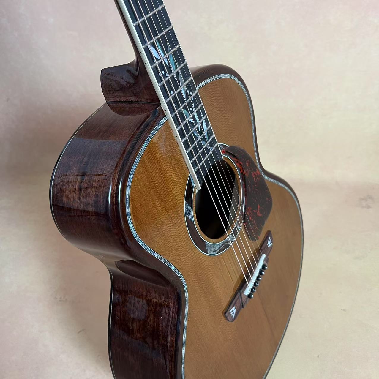 曼尼斯，圆边大靠手41寸OM,沉水红松桃花芯木全单吉他