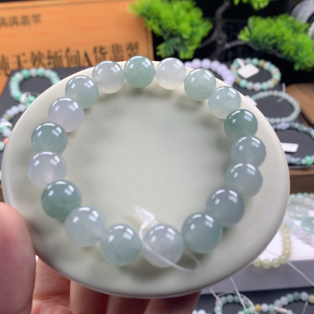 翡翠未镶嵌手链卡11.2